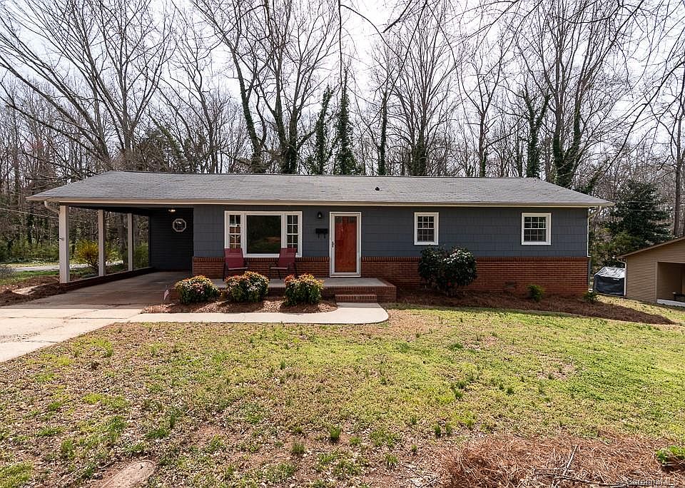 1st image of 303 Taylor Dr