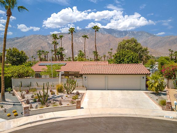 4th image of 1223 E Del Mar Way