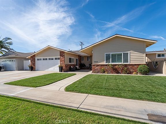 3rd image of 15539 Escalona Rd