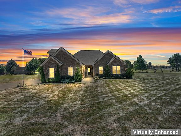 4th image of 8004 Traditions Ln