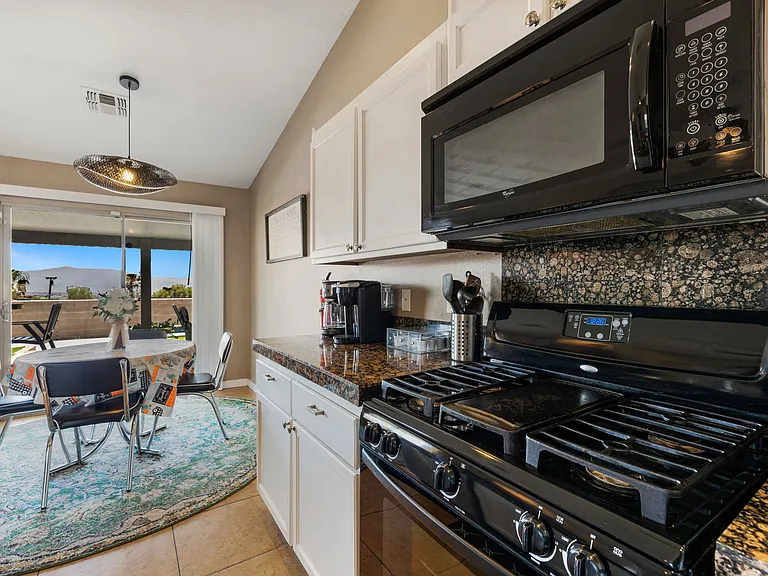 67365 Desert View Ave — Photo 20