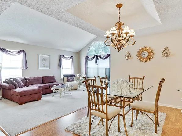2674 Meadow Lake Dr, Toms River, NJ 08755