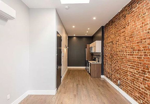 2nd image of 364 Palmetto St APT 2A