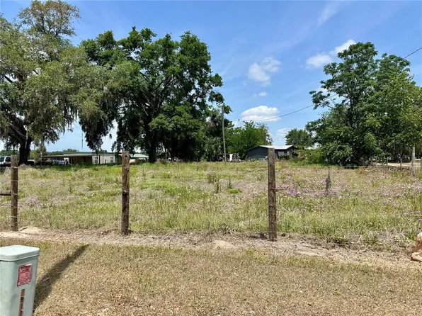 7252 County Road 710, Center Hill, FL 33514