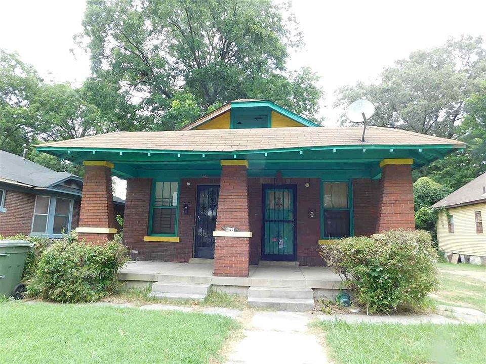 1st image of 442 S Parkway Ave