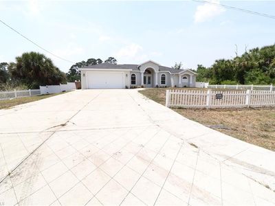 411 Cortez Ave, Lehigh Acres, FL, 33972