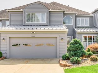 1966 Stansberry Cir, Akron, OH 44313