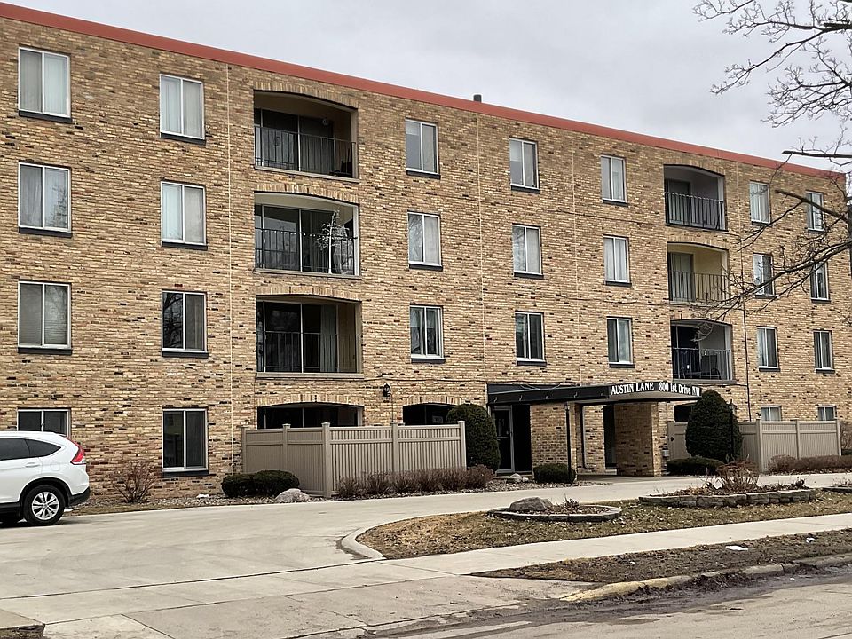 1st image of 800 1st Dr NW APT 102