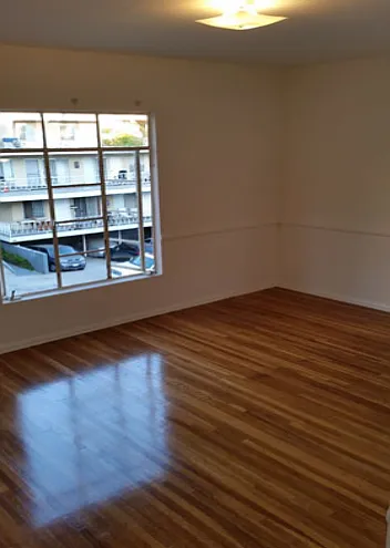 529 1/2 Glenrock Ave — Photo 7