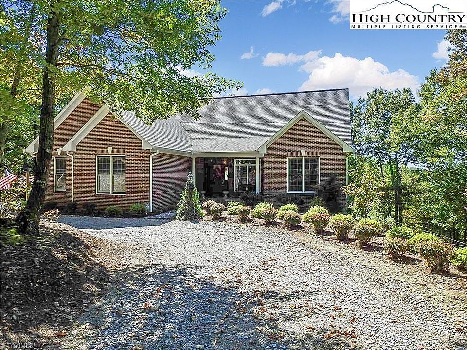 1st image of 36 Chelsea Ln