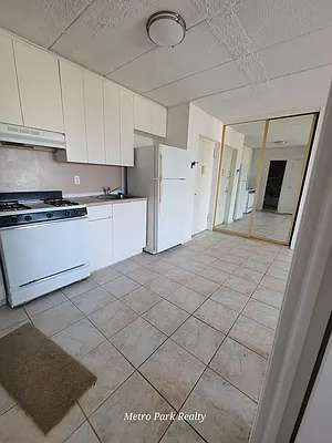 Rented by Metro Park Realty Inc | media 29