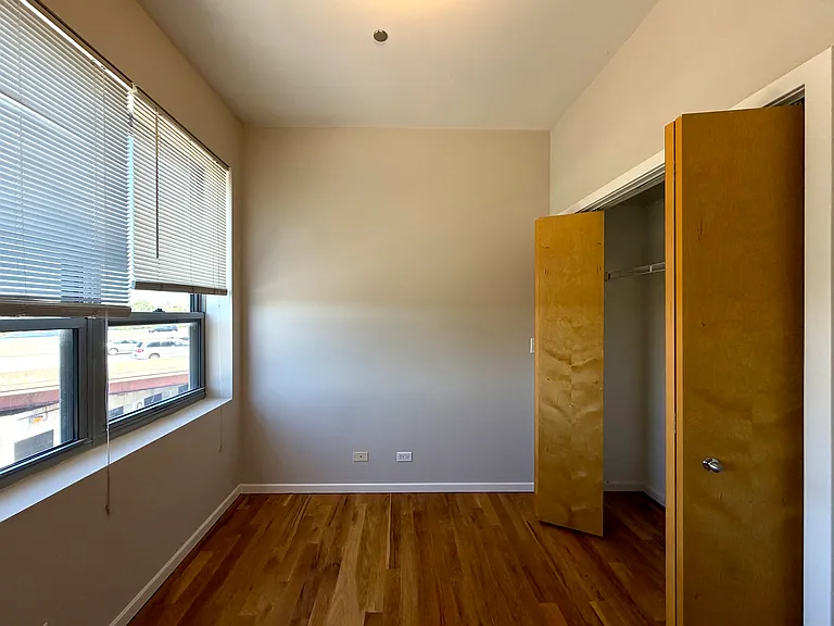 2157 N Damen Ave #305 — Photo 26