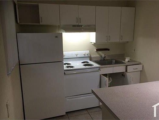 2nd image of 545 SW 13th Ave #2