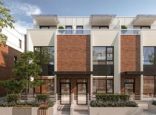 6352 Oak St, Vancouver, BC V6M2V5