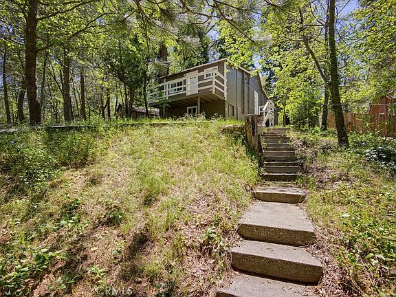 5th image of 22951 Redwood Way