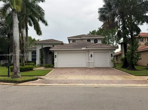 1360 Victoria Isle Dr, Fort Lauderdale, FL 33327