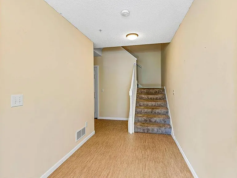 3644 Abercrombie Ln — Photo 5