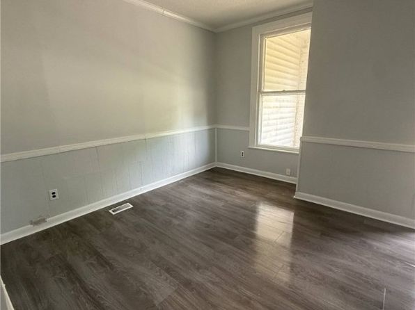 401 S Clinton Ave #A, Dunn, NC 28334