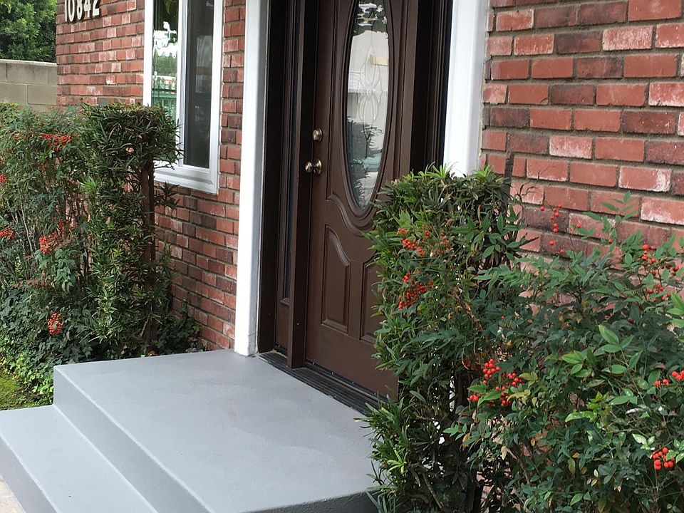 1st image of 10842 Landale St #1