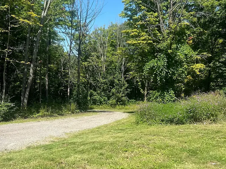 5700 Gulf Rd — Photo 17