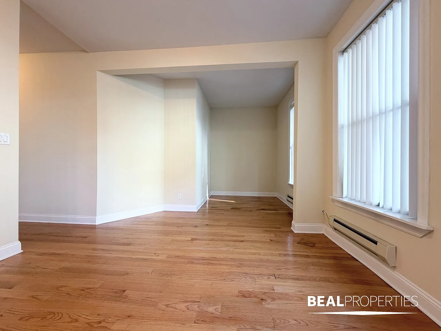 1220 N Dearborn St — Photo 2