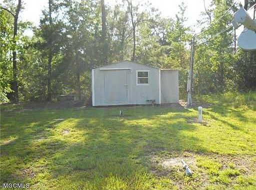 3rd image of 11044 Lake Dr