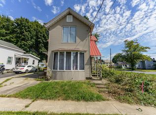 12 Delaware Ave, Hudson Falls, NY 12839