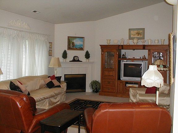 GREAT ROOM 1