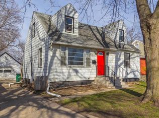 520 1st St, West Des Moines, IA 50265