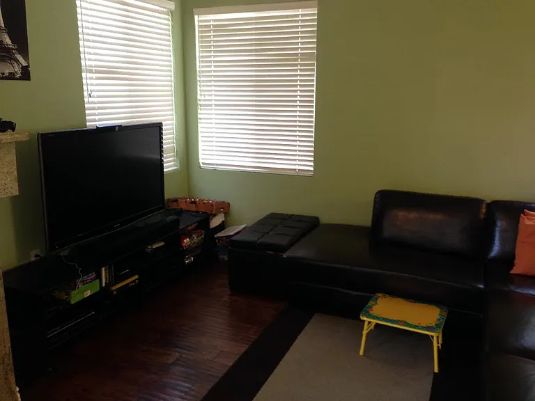 Skyflower Ln — Photo 4