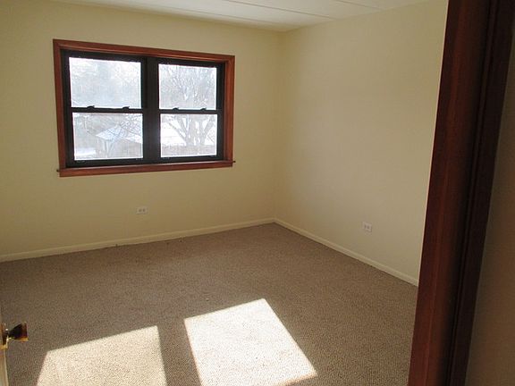 4th image of 109 S Elmwood Ave APT 28