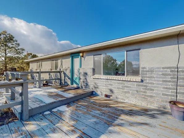 43 Meadow Dr, Tijeras, NM 87059