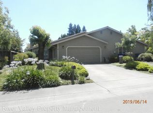 2 Riverport Cir, Sacramento, CA 95831