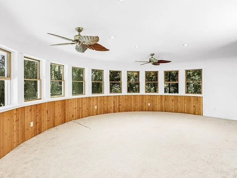801 Corens Dr — Photo 26