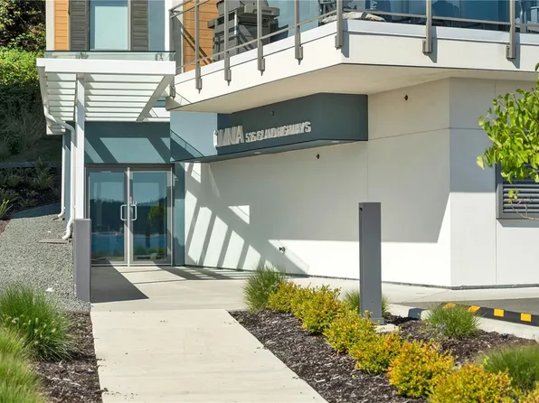 536 Island Hwy S #404, Campbell River, BC V9W 2C1