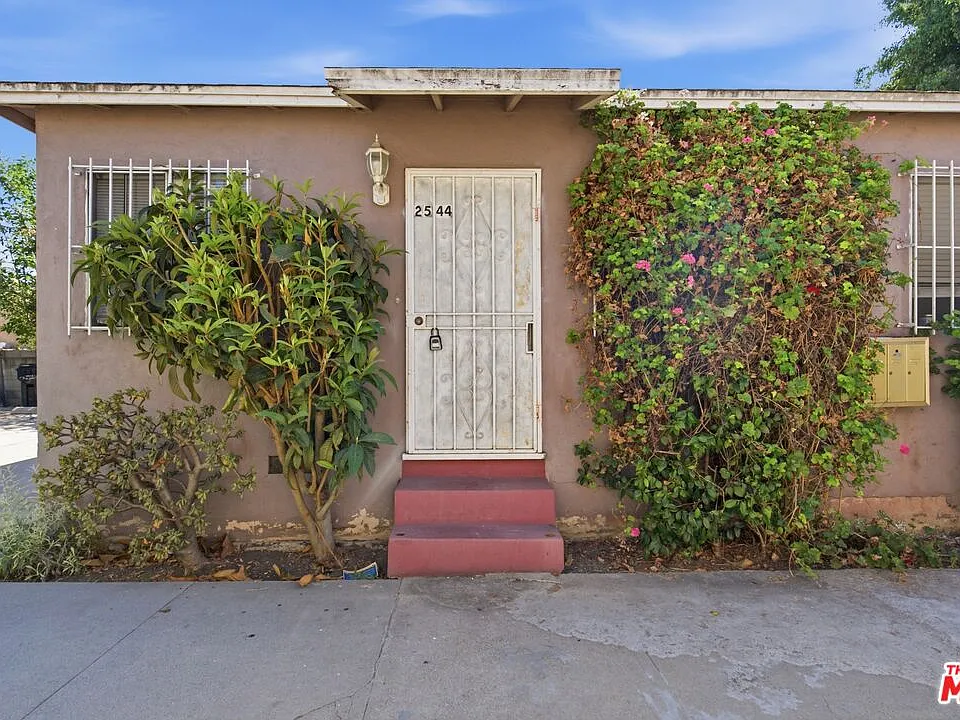 2544 Thurman Ave