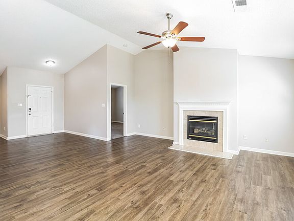 4th image of 12112 Chantress Ln