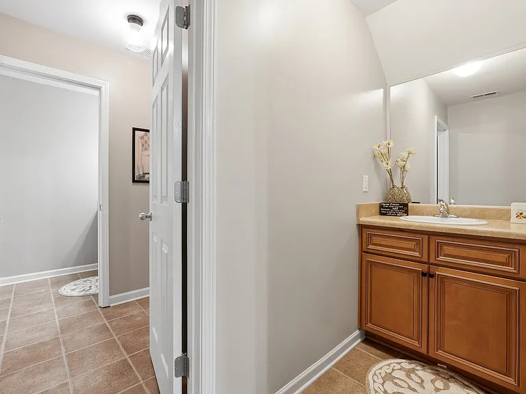 34 Brittany Way — Photo 44