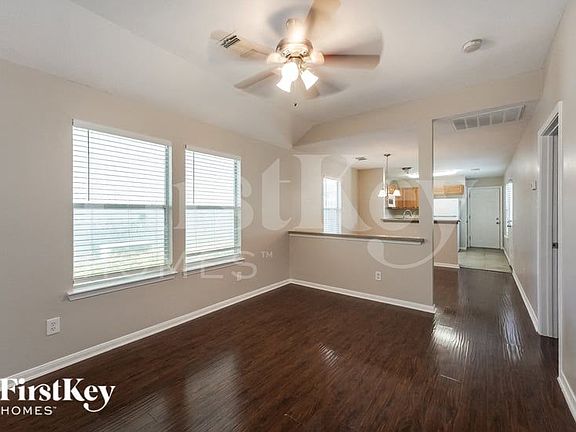 3rd image of 6315 Austinville Dr