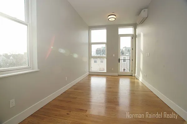 Rented by Norman Raindel, LREB | media 9