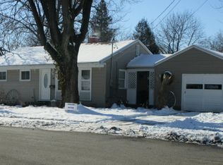 811 N Howard St, Robinson, IL 62454