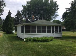 38 Center Rd, Vermilion, OH 44089