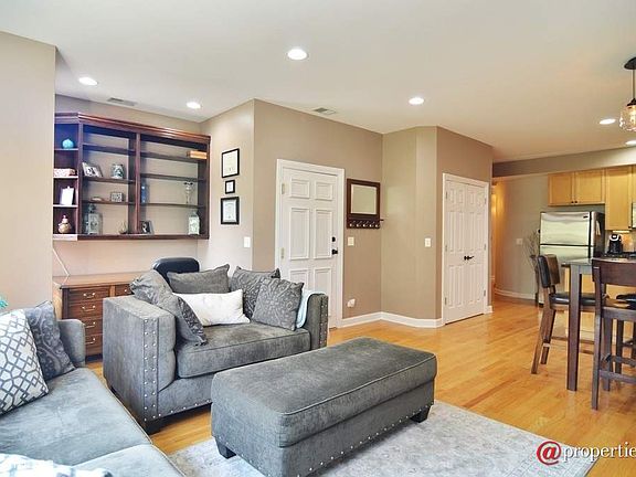 Living Room / Dining Room