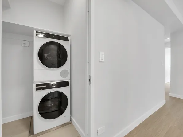 165 East 66th Street image 15 of 15