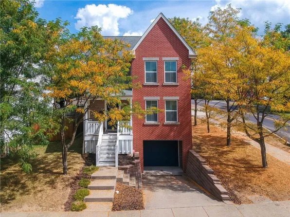 204 Hillside Dr, Pittsburgh, PA 15219