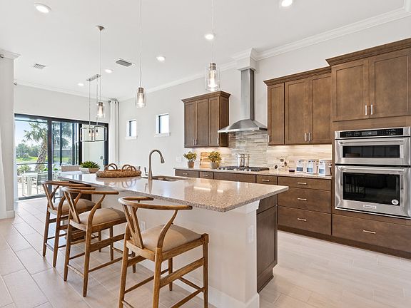 Spacious Kitchen and Cafe Area