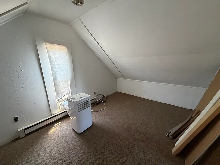 82 N Elm St #2 — Photo 11