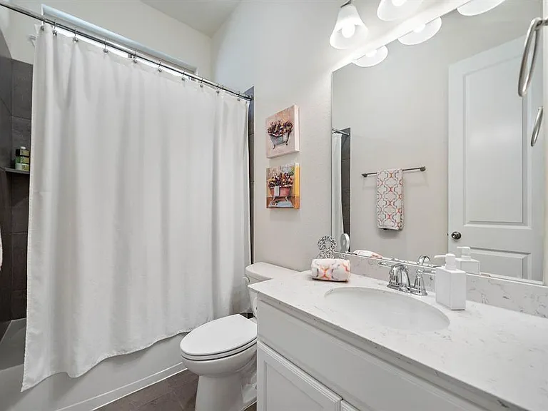 8915 Leaning Hollow Ln — Photo 10