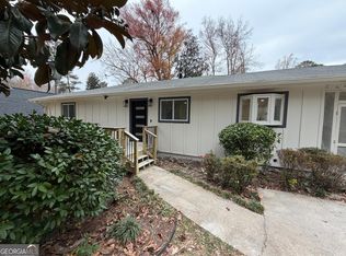 42 W Belle Isle Rd, Sandy Springs, GA 30342