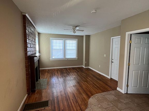3rd image of 2536 Adams Ave APT 2